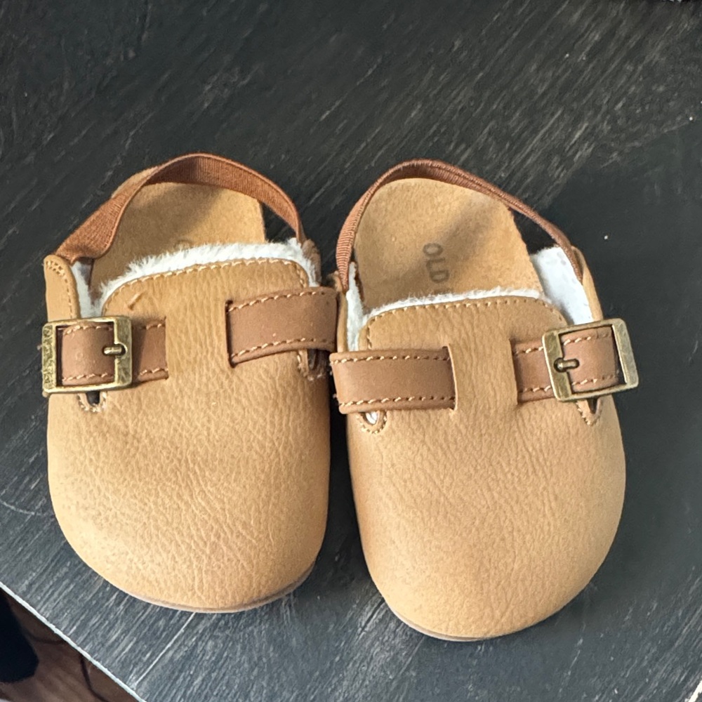 Old Navy Tan Kids Slippers with Buckle